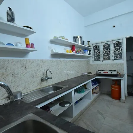 Bharathi Residhome Pondicherry Exterior photo